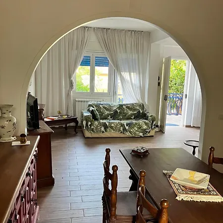 Villa Del Limone , Mondello Via Deucalione 18 ,via Miseno 18 *