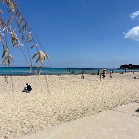 Del Limone , Mondello Via Deucalione 18 ,via Miseno 18