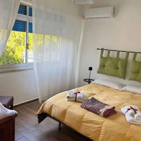 Del Limone , Mondello Via Deucalione 18 ,via Miseno 18 Villa *