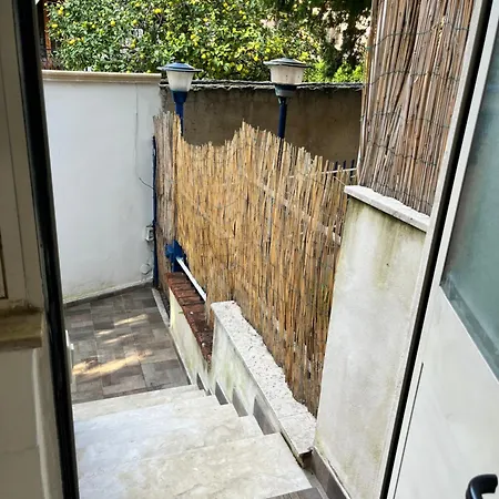 Del Limone , Mondello Via Deucalione 18 ,via Miseno 18 * Palermo